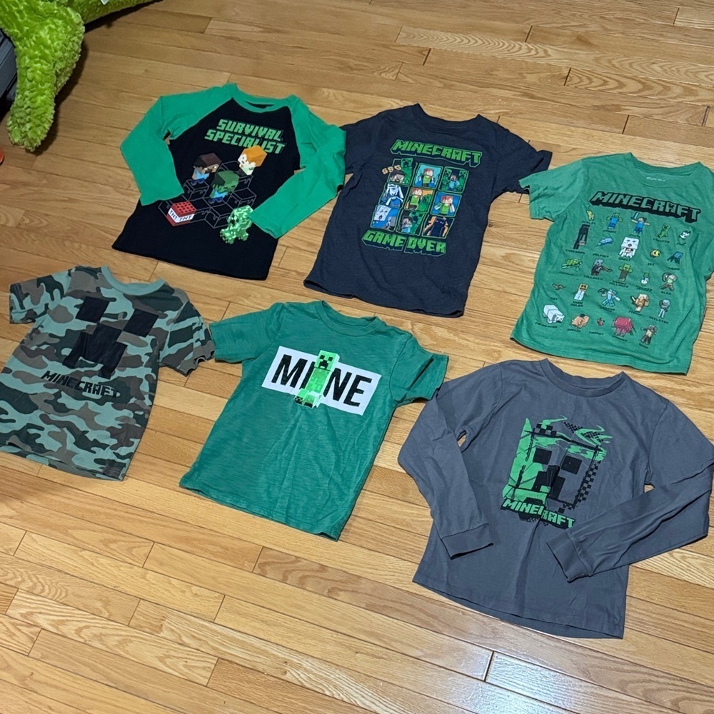Bundle of six Minecraft Graphic T-Shirts 🦊